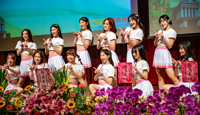 台鋼Wing Stars啦啦隊表演